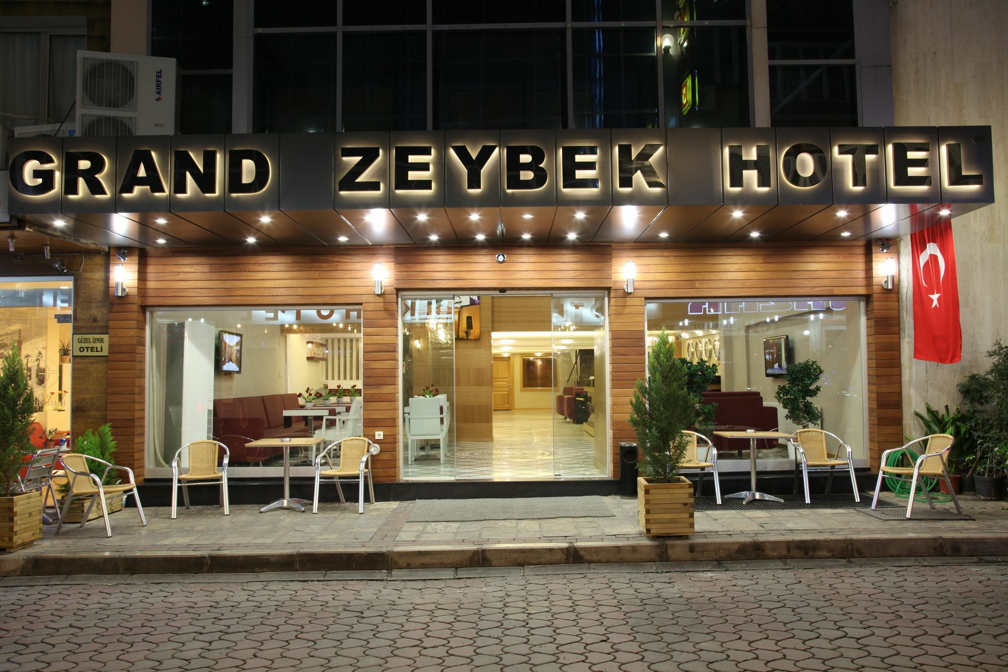 The New Hotel Zeybek İzmir Exteriér fotografie